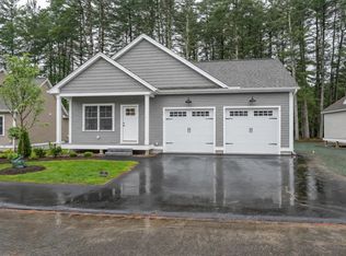 38 Wilderness Dr, Nashua, NH 03062