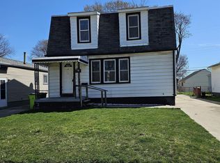 23040 Shakespeare St, Eastpointe, MI 48021