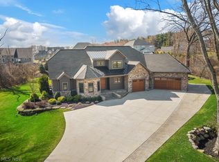 9000 Snowville Rd, Brecksville, OH 44141