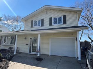 180 Lorelee Dr, Tonawanda, NY