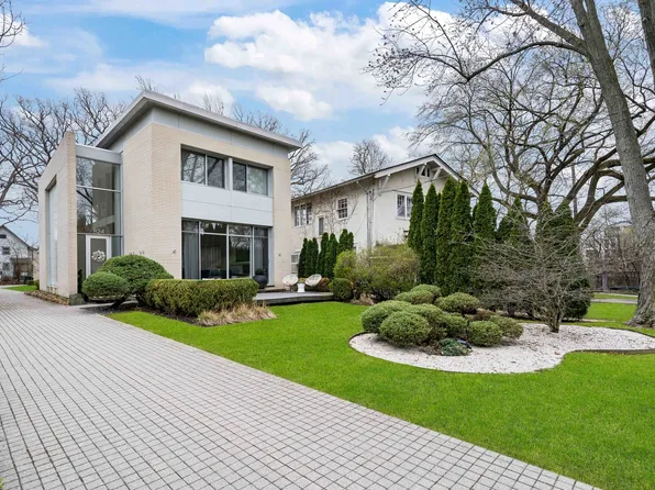 824 Humboldt Ave, Winnetka, IL 60093