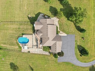 N5139 Granville Ct, Elkhorn, WI 53121