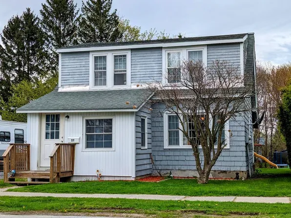 27 Delaware St, Rouses Point, NY 12979