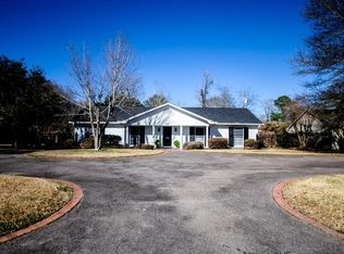 5790 N Circuit Dr, Beaumont, TX 77706