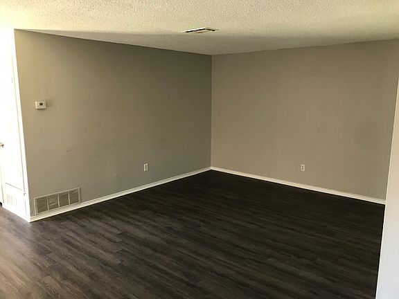 5th image of 6711 Glenbrook Ln