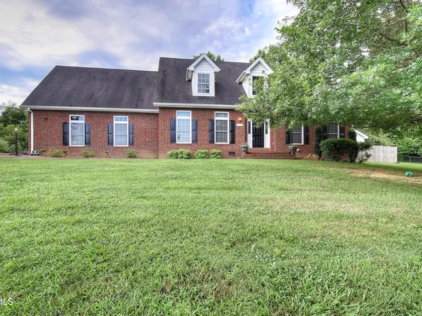 1083 Carriage Hills Pl, Johnson City, TN 37604