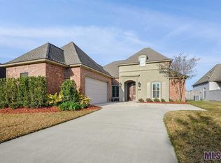 9018 Foxgate Dr, Baton Rouge, LA 70809
