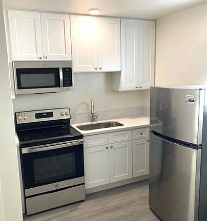 2nd image of 1361 Grand Ave #2