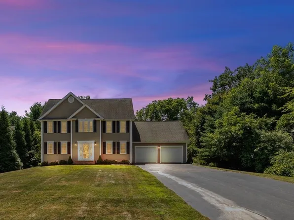 875 Louise Ln, Dighton, MA 02715