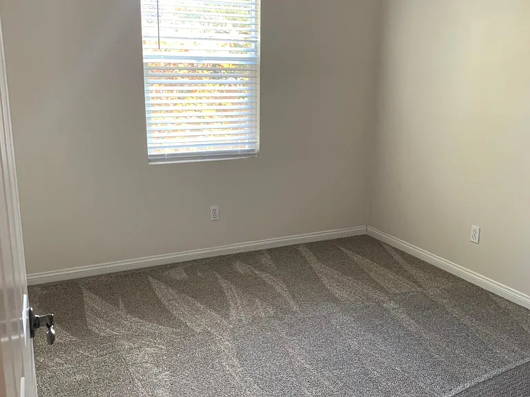 1355 Sky Ridge Ct — Photo 13