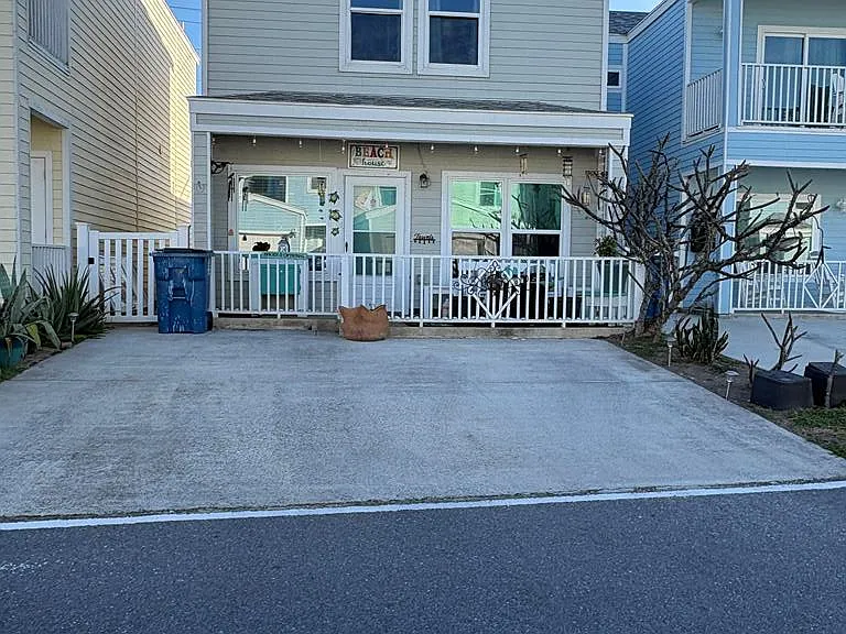 123 Las Joyas Blvd — Photo 1