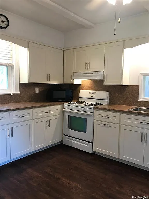 3 bed, 2.0 bath, 1500 sqft, $3,850 — Photo 4