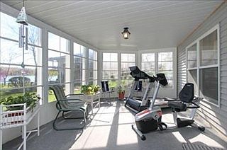 3rd image of 4221 Causeway Dr NE