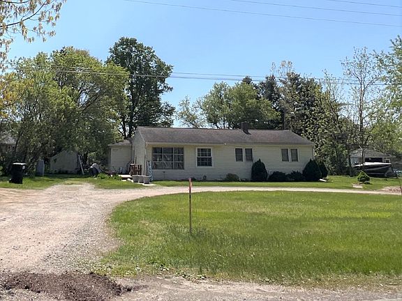 2nd image of 2125 Norton Rd