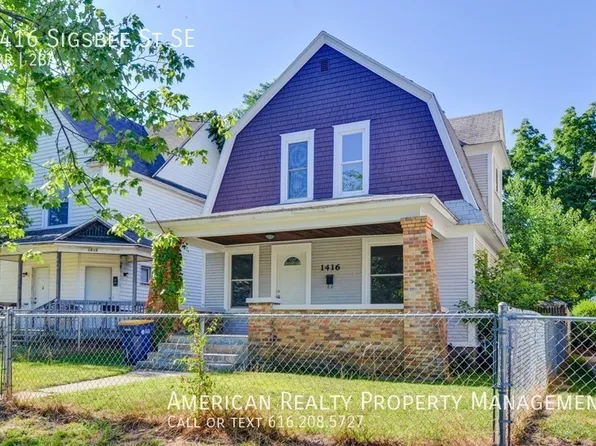 1416 Sigsbee St SE, Grand Rapids, MI 49506