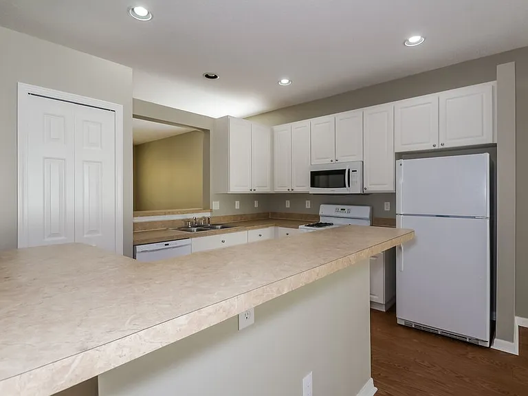 12718 Bramfield Dr — Photo 6