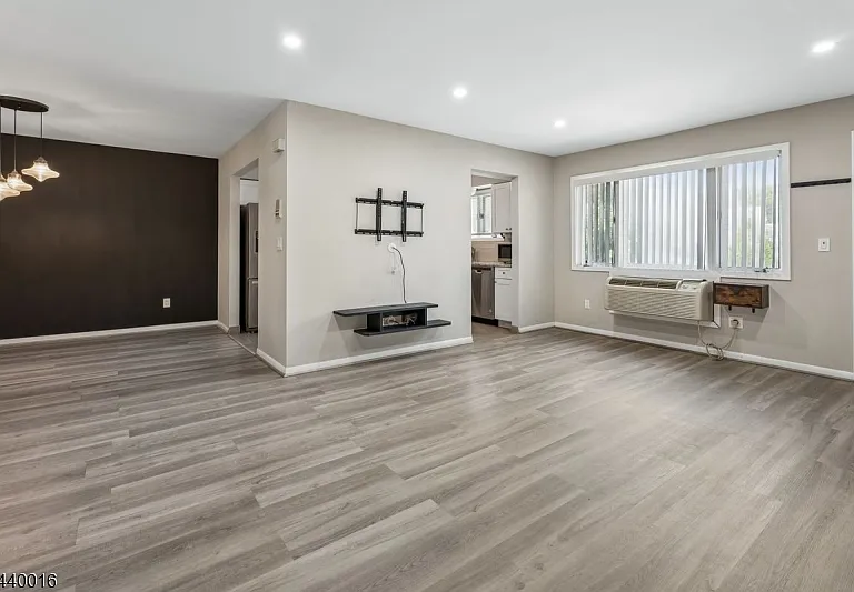 112 Mill St #H — Photo 4