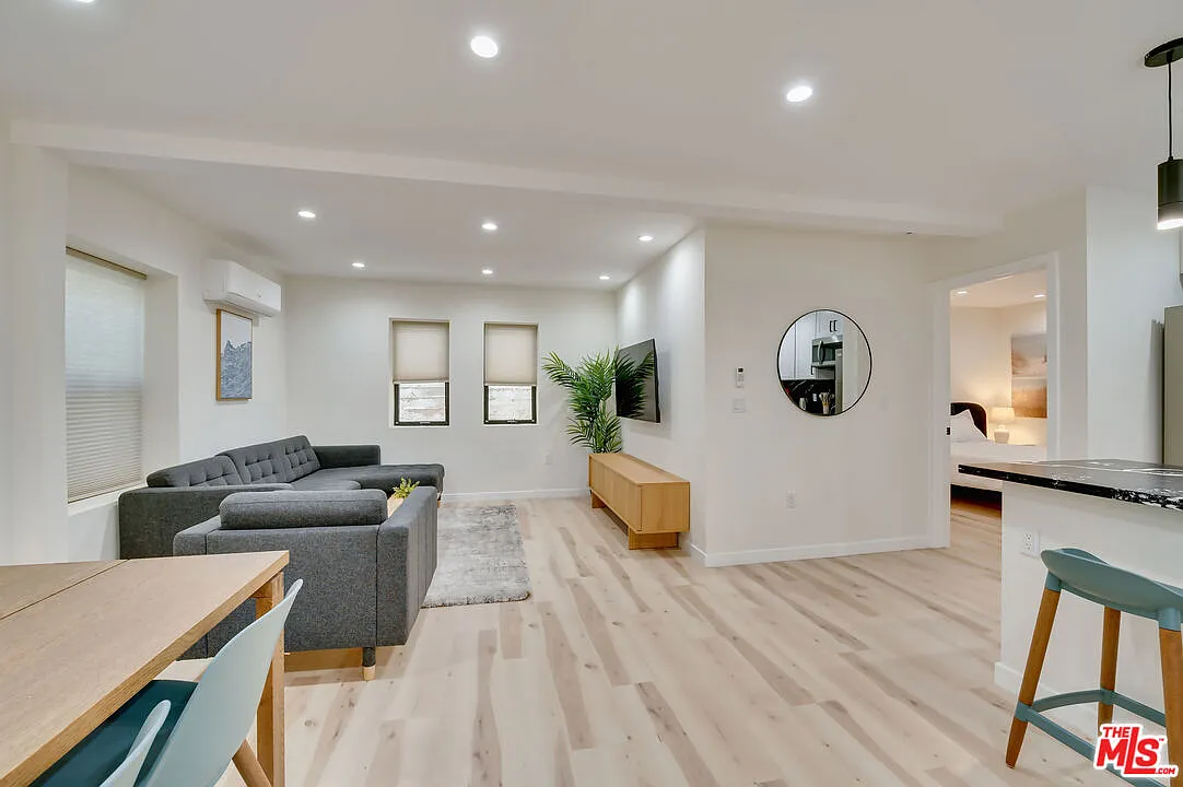 1 bed, 750 sqft, $3,650 — Photo 1