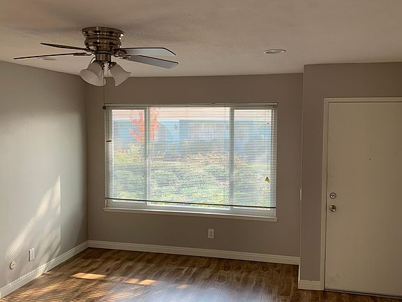 4th image of 3511 Pear Blossom Ave