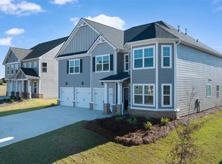 1011 Hawthorne Cir, Madison, GA 30650