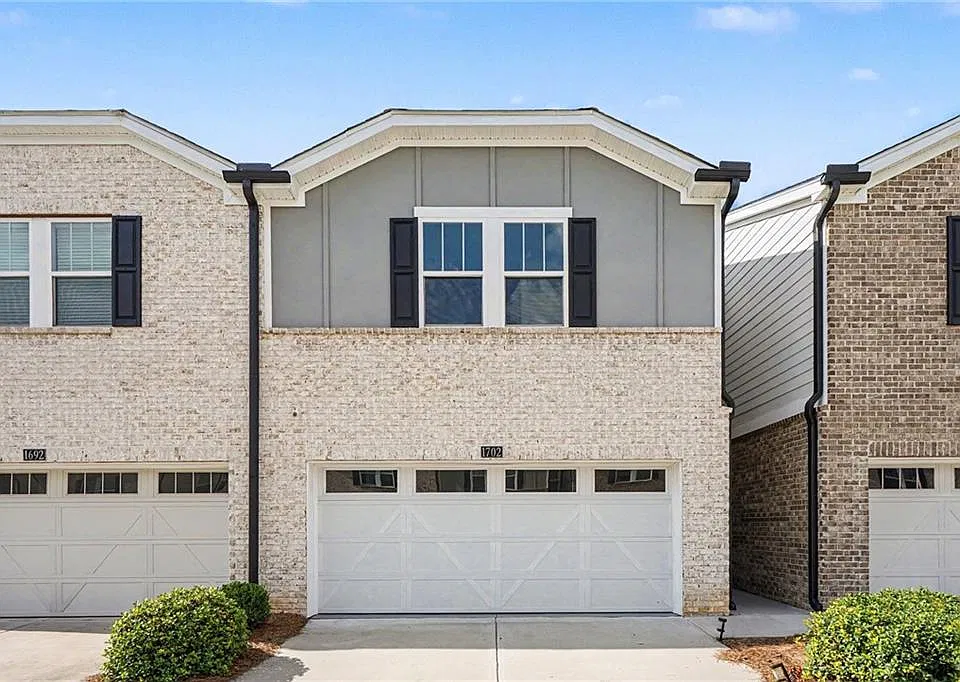 1702 Villageside Ct