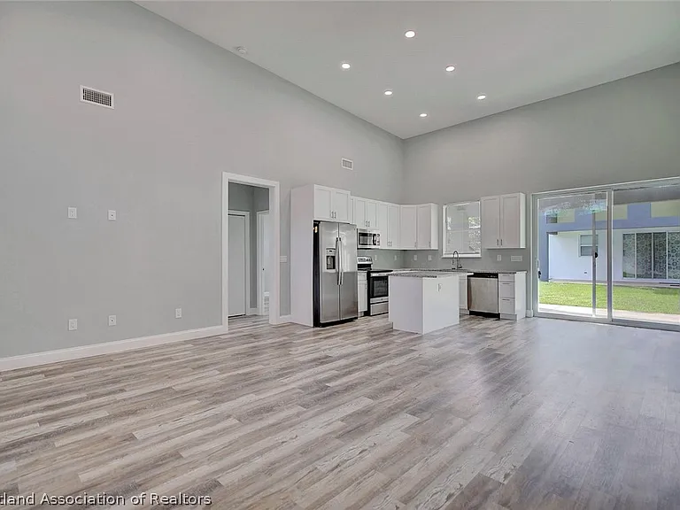 2545 N Odessa Rd — Photo 5