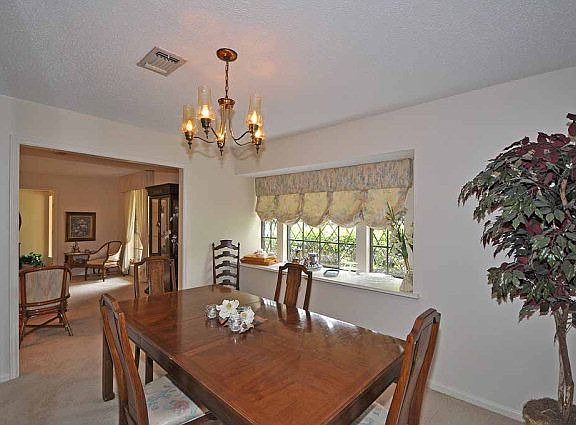 3rd image of 116 Huckleberry Dr
