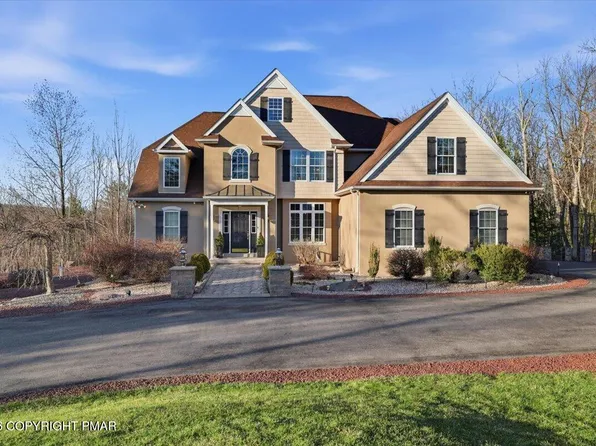 389 Joanne Ct, Bartonsville, PA 18321