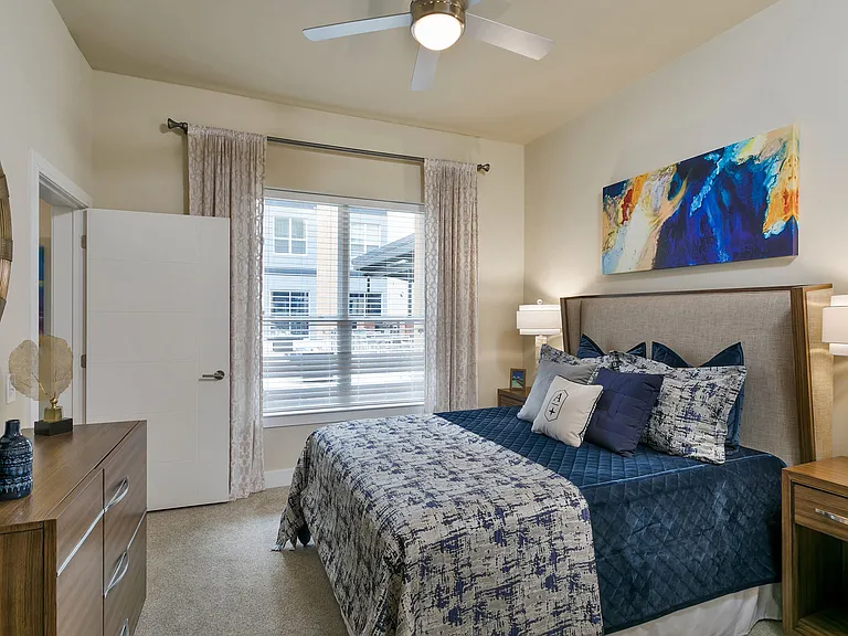Aster Apartments — Photo 41