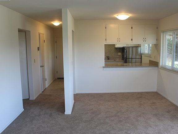 5th image of 312 Torino Dr APT 4