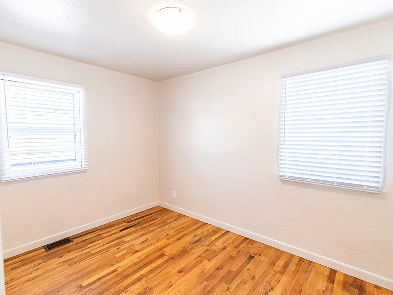1250 Elm Ave #1250 — Photo 14
