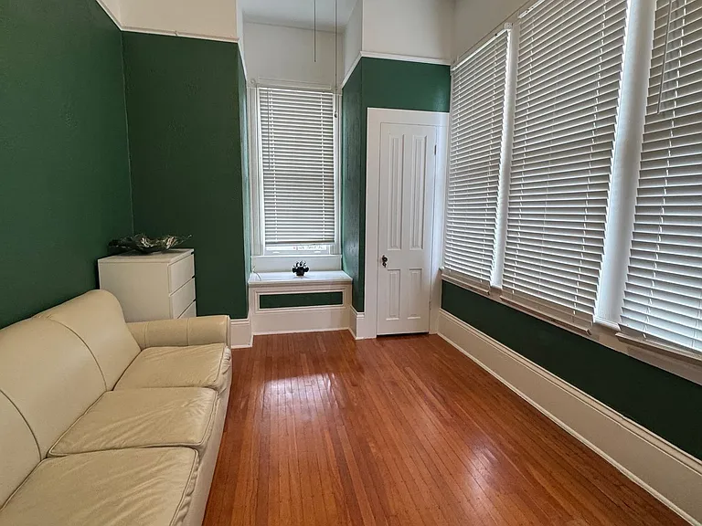 1660 Dufossat St — Photo 9