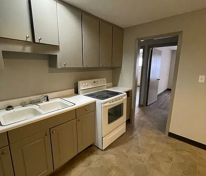 501 S Walnut St #6 — Photo 1