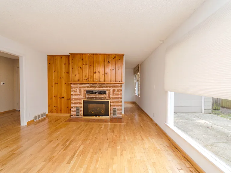 1227 S 284th St — Photo 21