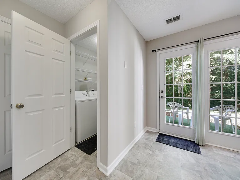 232 Butler Pl — Photo 28