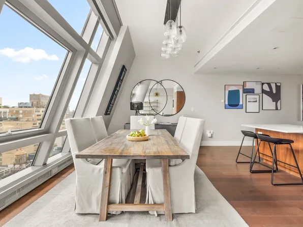 35 West 15th Street image 3 of 18
