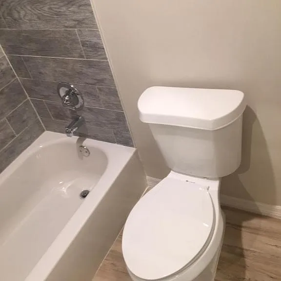 1033 Neville Ave — Photo 12