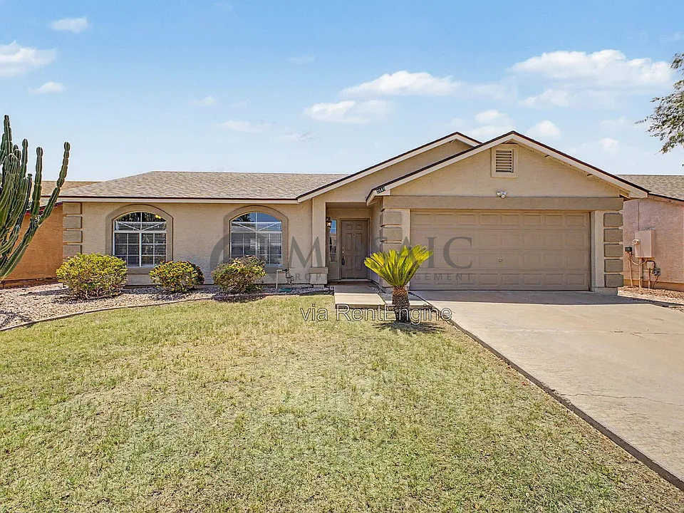 2049 E San Tan Ct