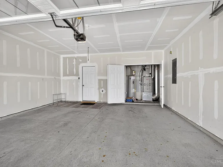 5559 Eagle Ct — Photo 48