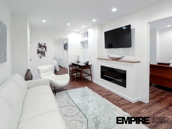 150 West 51st Street image 1 of 11