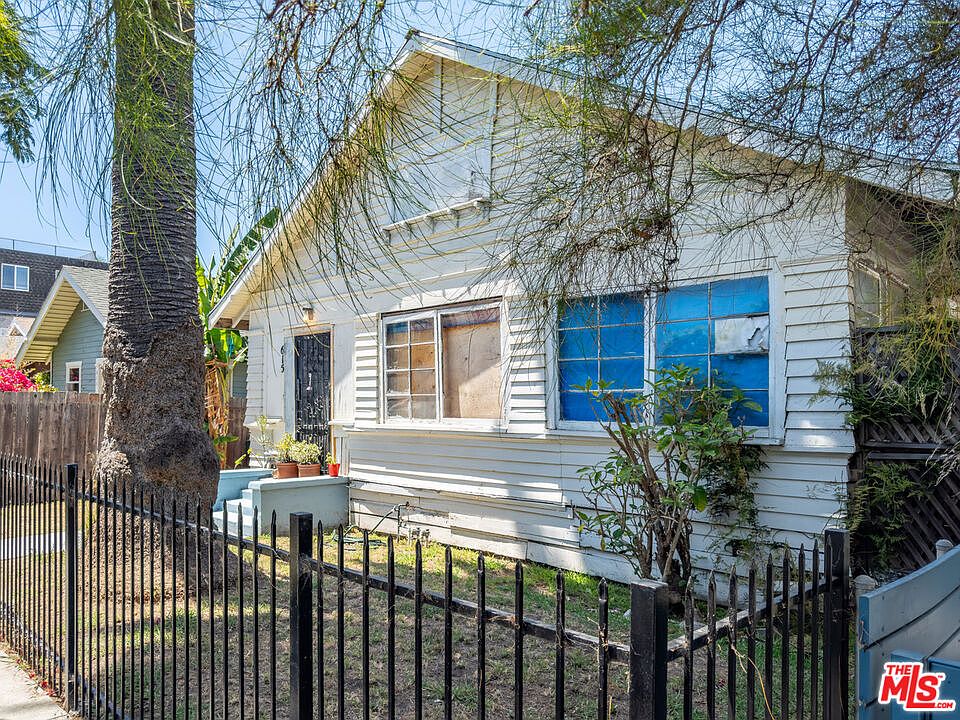 1st image of 615 San Juan Ave