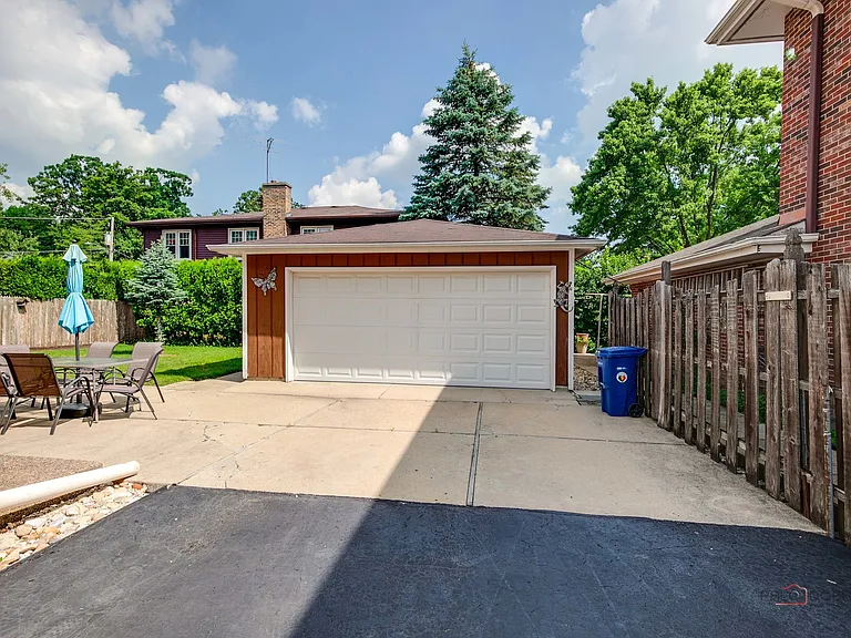 334 Euclid Ave — Photo 42