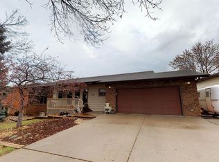 3607 Winnipeg Dr, Bismarck, ND 58503