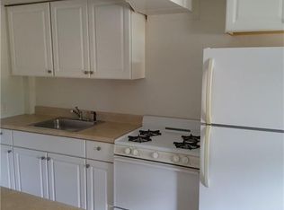 140 Main St APT B, Helmetta, NJ 08828