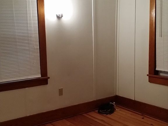 4th image of 206 W Pottawatamie St