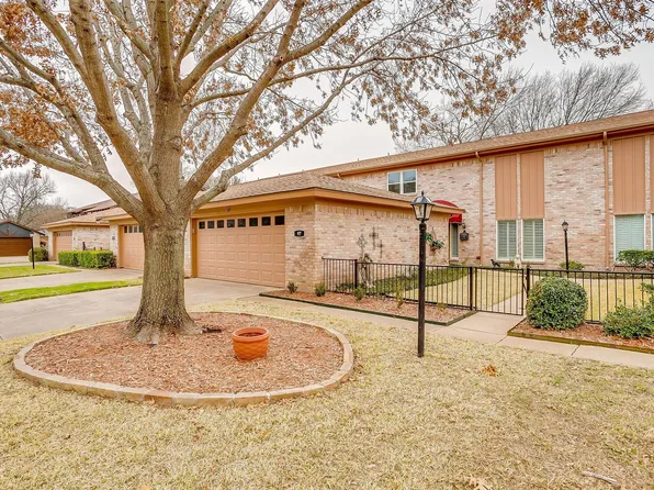 97 One Main Pl, Benbrook, TX 76126