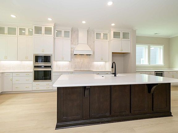 The Venture - Kitchen