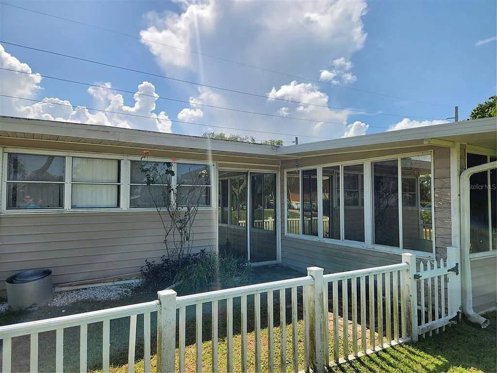 1 bed, 1.0 bath, 500 sqft, $1,250 — Photo 2
