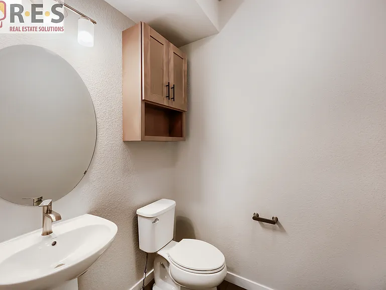 3659 Levy Park Dr — Photo 13