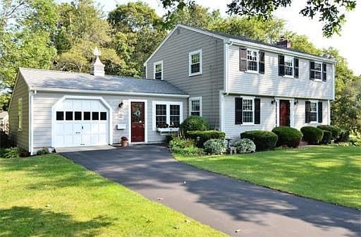 9 Hilltop Rd, Scituate, MA 02066 | Zillow